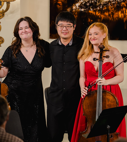 International Program Artists